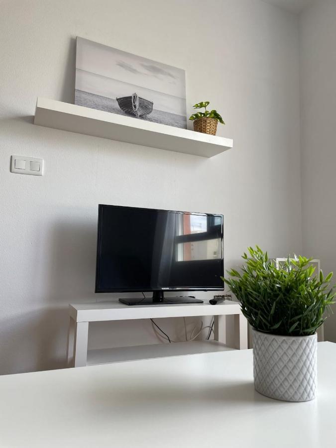 Apartamento Y Piso Frente Al Mar Con Vistas En Garrucha Esterno foto